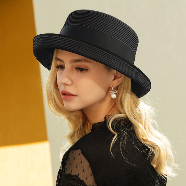  Hüte Geflochtener Strohhut Lässiger Urlaubs-Cocktailparty Melbourne Cup Stilvoll Retro mit Satin-Schleife Kopfstück Kopfschmuck zum Beeindrucken Hüte Rennwagenevent