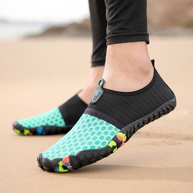  Men's Women's Water Shoes Aqua Socks Barefoot Slip on Breathable Quick Dry Lightweight Swim Shoes for Swimming Surfing Outdoor Exercise Beach Aqua Pool