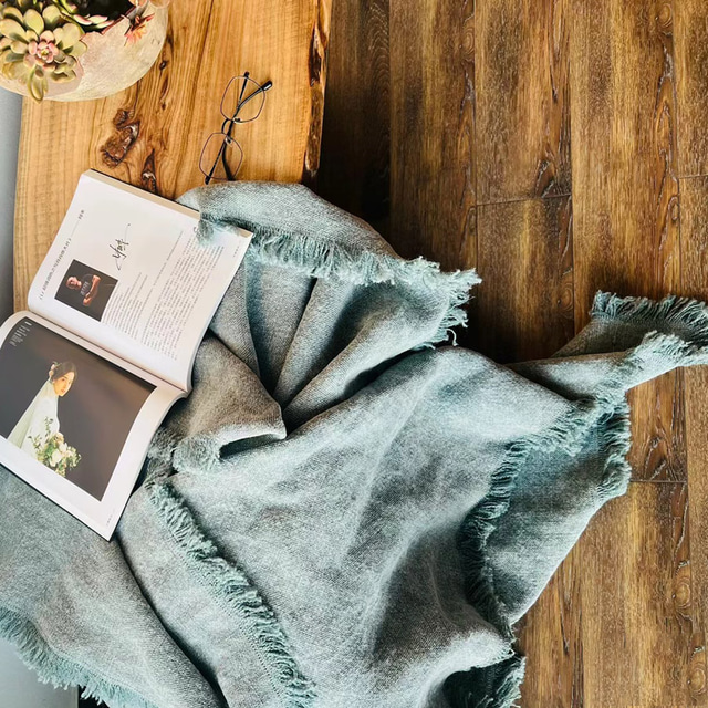  couverture en lin de style couleur lavée bleue avec frange pour canapé/lit/canapé/cadeau, lin lavé naturel couleur unie doux respirant confortable ferme boho décor à la maison