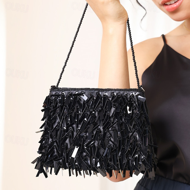  Luxurious Black Evening Clutch with Sparkling Crystal Fringe and Beaded Detail - Perfect for Formal Occasions