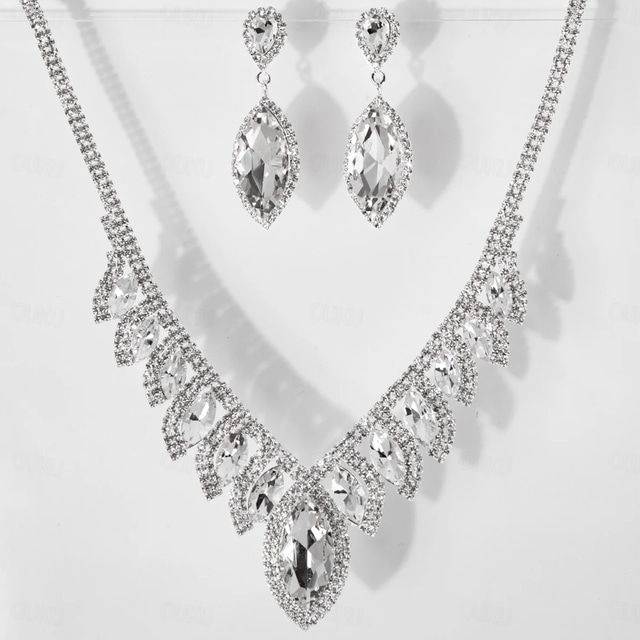  Bridal Jewelry Sets Two-piece Suit Imitation Diamond 1 Necklace Earrings Women's Luxury Sweet Lovely Classic Precious Gypsophila Drops Jewelry Set For Wedding Gift