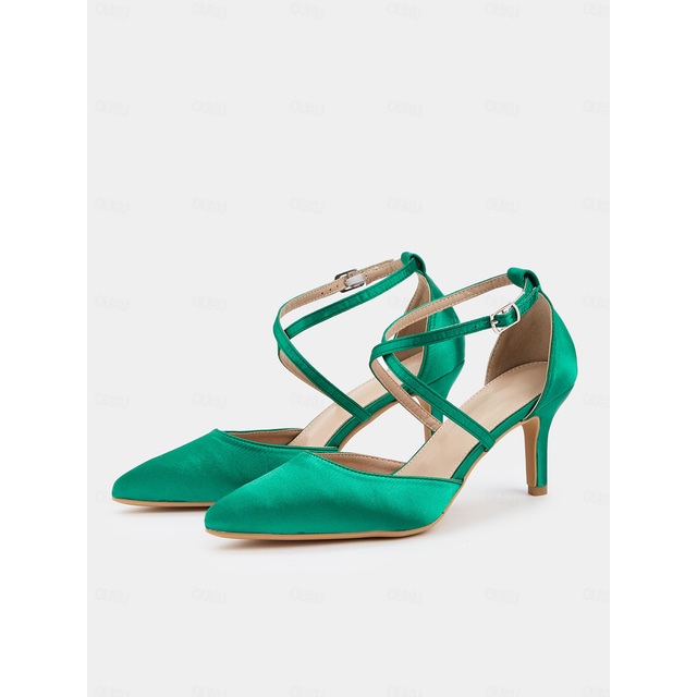  Tacones de satén verde con punta puntiaguda y tiras cruzadas para mujer: un look atrevido para cócteles y ocasiones glamurosas.