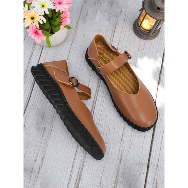  Women's Mary Jane Flats with Adjustable Strap – Vintage Round-Toe Casual Shoes, Perfect for Nature Walks, Daily Commute, Arts Events & Farmer Markets