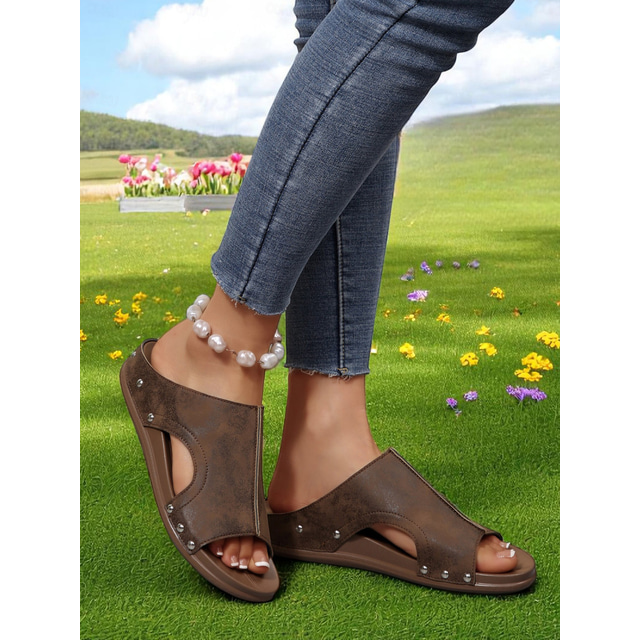  Women’s Rustic Peep-Toe Slide Sandals with Rivet Trim, Vintage Comfort Slippers for Garden Walks, Casual Homewear and Relaxed Outings