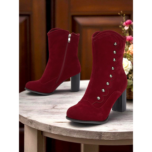  stivaletti da donna in velluto rosso con bottoni, stile vittoriano, anni '90, design retrò smerlato e tacco a blocco spesso per uscite informali, feste ed eventi vintage