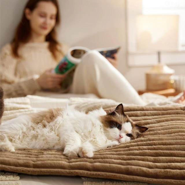 Самонагревающаяся лежанка для кошек Bedsure, самонагревающаяся подстилка для маленькой собачьей клетки, очень теплый термоковрик для щенков в помещении &наружный, нескользящий &моющийся