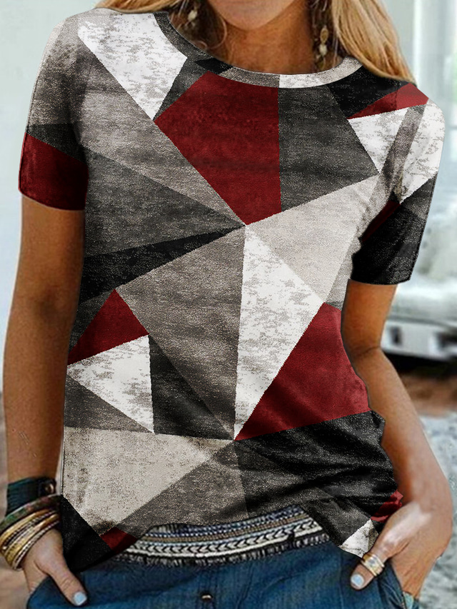  Dame T skjorte Designer 3D-utskrift Grafisk Geometrisk Design Kortermet Rund hals Avslappet Trykt mønster Klær Klær Designer Grunnleggende Rød