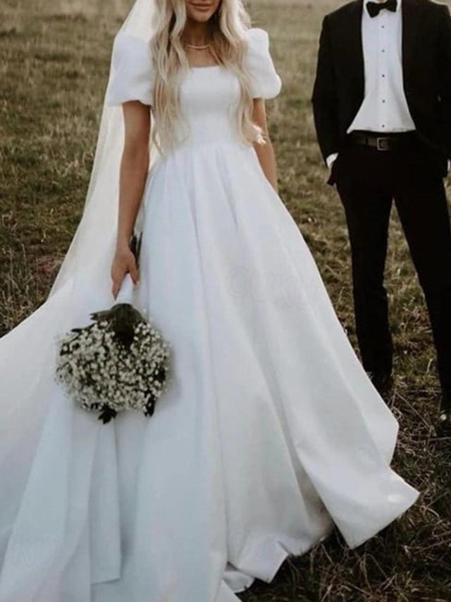  Hivatalos esküvői ruhák ball gown négyzet alakú nyakú rövid ujjú kápolnai vonó selyem menyasszonyi ruhák egyszínű 2025