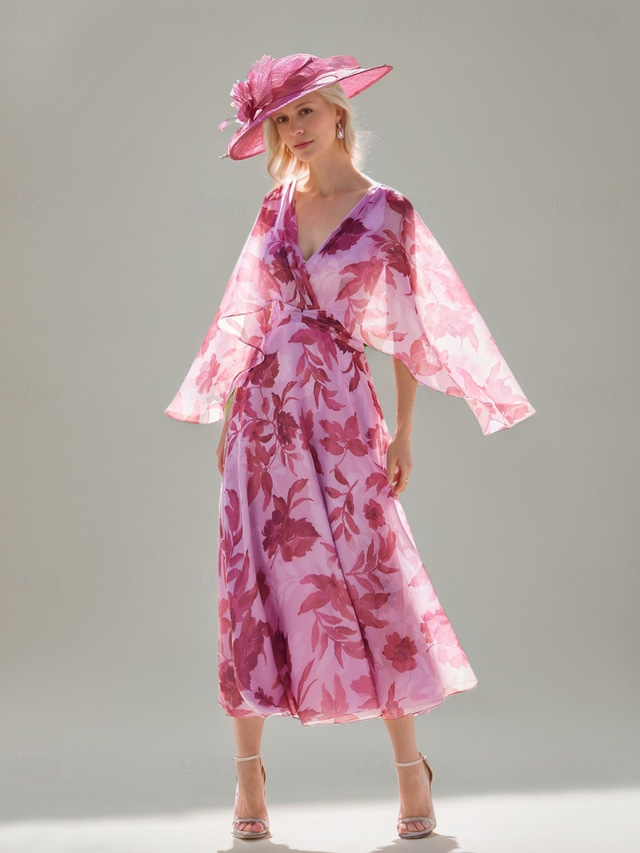  Vestido A-Line floral rosa para madre de la novia elegante vintage escote en V longitud de suelo chiffon manga corta con volantes vestido de invitada de boda