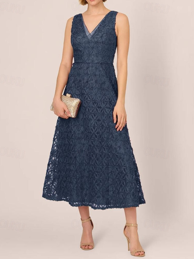  A-Line Mother of the Bride Dress Elegant Simple Minimalist V Neck Floor Length Lace Tulle Sleeveless with Ribbon Embroidered Appliques