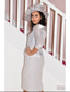 baratos Comprimento do chá-Vestido de Mãe da Noiva Sheath Convidada de Casamento Elegante Vintage Plus Size Gola Bateau Comprimento Médio Cetim com Faixa  Fita Cristais vestido para impressionar Vestido Derby Dia da Corrida