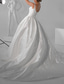 levne Luxusní svatební šaty-Královský styl formální svatební šaty ball gown čtvercového výstřihu bez rukávů klášterní vlečka saténové svatební šaty v jednotné barvě 2025