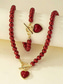 abordables Collar de mujer-Conjunto de collar y pulsera de perlas rojas para mujer con colgante de corazón, diseño de cierre en tono dorado, joyería elegante para regalo de San Valentín, bodas y ocasiones especiales.