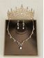 abordables Accessoires de Mascarade-Ensemble couronne et collier de diadème en diamant étincelant – bijoux de mariée plaqués or avec boucles d'oreilles, parfait pour les mariages, les concours et les occasions spéciales