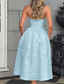 baratos Vestidos de Cocktail-Vestidos Cocktail Jacquard Floral A-Line Sem Mangas Comprimento Tea Costas com Cadarço Com Vestido Derby de Cor Sólida Com Detalhes Franzidos Vestido de Dia da Corrida Vestido Convidada de Casamento