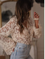 baratos Tops de Renda-Mulheres Top de emenda de renda Renda Patchwork Côr Sólida à moda Casual Manga Longa Decote V Tops regulares Diário Bege Verão Primavera
