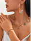 voordelige Dames ketting-dames kerst peperkoek en sneeuwvlok bedel ketting en oorbellen en armband met gouden ketting - schattige vakantie sieraden voor kerstvieringen