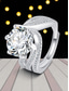 voordelige Dames ringen-Luxe verzilverde damesring met grote ronde geslepen zirkonia en pavé kristaldetails - elegante statement sieraden voor feesten en formele gelegenheden