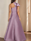 preiswerte A-Linie Abendkleider-A-Linie Bodenlang Abendkleid Ballkleid Festliche Kleidung Elegant Party Ärmellos Ein-Schulter Abendgesellschaft Gartenparty Satin mit Schleife(n) Falten