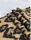 preiswerte Schals für Damen-Damenschal mit Leopardenmuster – weicher und bequemer Polyesterstoff, in verschiedenen Farben erhältlich, perfekt für Freizeit und Winter.