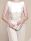 ieftine Costumele cu pantaloni ale mamei-Pantaloni Costum de 3 bucăți Lungime Podea Rochie Mama Miresei Lungime Manșon 3/4 Scoateți gâtul Elegant Oficial Invitat la nunta Dantelă Țesătură întinsă Șal Inclus cu Aplică