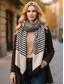 abordables Foulards pour femmes-Écharpe rayée en coton et lin pour femme – matière douce et légère, disponible en plusieurs couleurs, parfaite pour les tenues décontractées et hivernales.