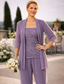 abordables Costumes-pantalons pour maman-Tailleur pantalon longueur sol Robe de la mère de la mariée À manches longues Col bijou Élégante Simple Invitée à un mariage avec couleur unie