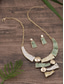 ieftine Colier de damă-Set de colier și cercei declarativi din aliaj boem pentru femei, bijuterii geometrice texturate multicolore, accesorii elegante în stil boho pentru femei, perfecte pentru ținute casual, vacanțe, festivaluri și petreceri.