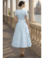 preiswerte Cocktailkleider-A-Linie Tee-Länge Cocktailkleider Elegant Kurzarm Rundhalsausschnitt Gartenparty Hochzeit Satin mit 3D-Blumen Falten