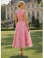 billige Cocktailkjoler-A-linje Te-lengde Cocktailkjoler Gjestekjoler til bryllup Elegant Ermeløs Crew-hals Hage fest Formell Organza Jacquard med 3D-blomster Fargeblokk