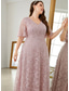 preiswerte Semi-formal / Cocktail-Übergrößenkleid Mutter der Braut Kurvenkleid Elegantes V-Ausschnitt Bodenlang Spitze Kurzarm mit Spitze
