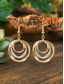 economico Orecchino da donna-Orecchini pendenti da donna boho a triplo cerchio, orecchini a cerchio sovrapposti in lega nei toni dell'oro, dell'argento e dell'oro rosa, gioielli leggeri e di tendenza per vacanze, feste e viaggi.