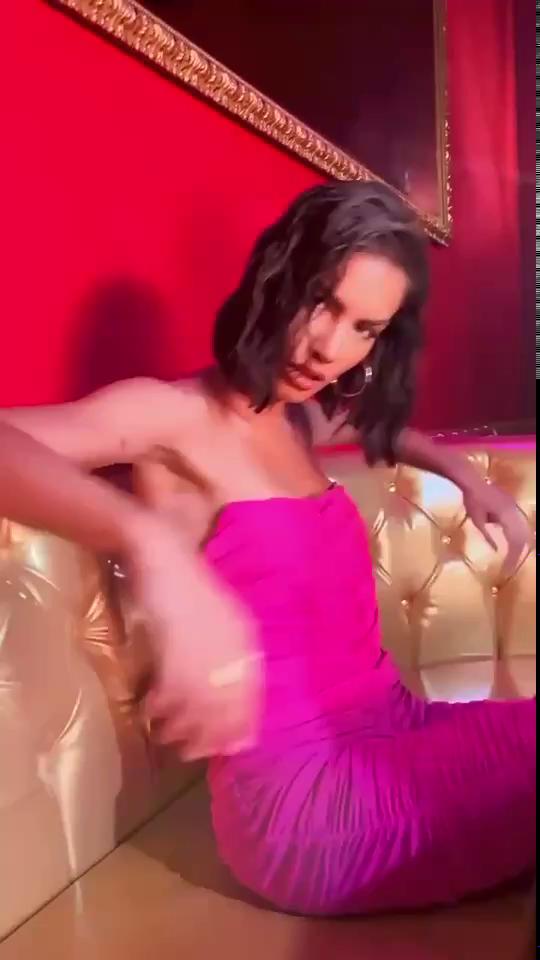 play video