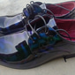 scarpe eleganti stringate in similpelle verniciata bordeaux lucido da uomo con dettagli brogue - scarpe oxford formali per matrimoni, feste ed eventi aziendali