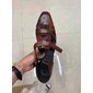 Sandalias de pescador de piel sintética marrón para hombre con correa con hebilla y suela resistente para un uso cómodo al aire libre
