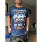Herren Lustiges mürrisches alten Mann T-Shirt | 'Ich hätte nie geträumt dass ich ein mürrischer alter Mann werde...' Kurzarm Grafik T-Shirt