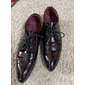 chaussures habillées oxford en cuir verni pour hommes - rouges et noires, idéales pour les événements formels et les fêtes