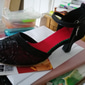 chaussures de danse en maille argentée pour femmes – talons bas pour salle de bal latine avec bride à la cheville pour mariages et événements spéciaux