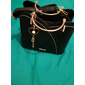 marineblaue und rosa Handtasche für Damen mit Herzquastenanhänger – elegante Umhängetasche und Tragetasche aus Kunstleder für den täglichen Gebrauch