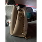 sac à main bleu marine et rose pour femme avec breloque pompon en forme de cœur – élégant sac à bandoulière et fourre-tout en similicuir pour un usage quotidien