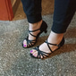 chaussures de danse à lanières en satin doré pour femmes, chaussures de salon à bout ouvert pour spectacles de danse latine et de salsa