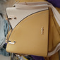 marineblaue und rosa Handtasche für Damen mit Herzquastenanhänger – elegante Umhängetasche und Tragetasche aus Kunstleder für den täglichen Gebrauch