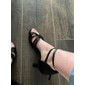 Schwarze Latein-Tanzschuhe für Damen mit Riemchendesign und Kitten Heels - bequeme Ballsaal-Sandalen für Salsa und Tango