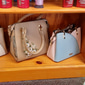 borsa da donna blu navy e rosa con ciondolo a forma di cuore – elegante borsa a tracolla e tote in similpelle per l'uso quotidiano
