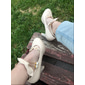 Escarpins Mary Jane blancs à plateforme pour filles – chaussures de mariage élégantes avec brides de cheville en perles florales et détail nœud pour demoiselle d'honneur et occasions spéciales