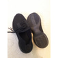 chaussures de danse à lacets en maille respirante noire pour femmes – semelle légère et flexible, idéales pour le jazz, la danse de salon et la danse latine