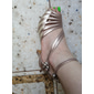 goldene Riemchen-Tanzschuhe mit hohem Absatz und Fesselriemchen für Damen – elegantes Schuhwerk für Gesellschafts- oder lateinamerikanische Performances