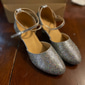 Zapatos de baile de salón para mujer con purpurina plateada y correa en el tobillo: zapatos de fiesta de salsa latina con tacón medio brillante para bodas y ocasiones especiales