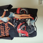 Homme Lettre Rétro Vintage Filles hula Chemise Chemise hawaïenne Chemise Aloha Manches courtes Chemise Col rabattu Rétro Vintage Mode Vêtement de rue Extérieur Plein Air Casual Noir Jaune Bleu S M L