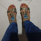 sandali con zeppa da donna con decorazioni in strass – comodi cinturini elastici e dettagli con motivi floreali per un abbigliamento casual estivo